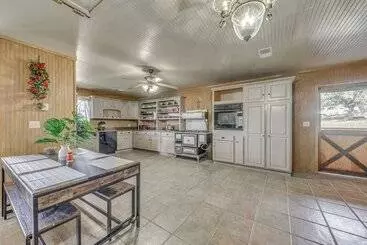 Mökkimajoitus Capitan Vacation Rental W/ Grill, Near Ruidoso!