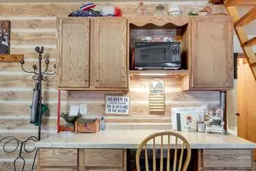 コテージ Lakefront Rhinelander Cabin W/ Dock & Fire Pit!