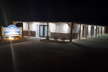 מוטל The Crossroad Inn