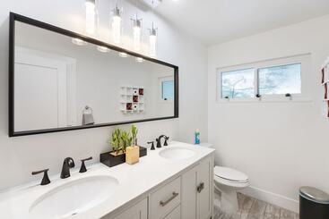 هاستل Excellent Location 4 Rooms Home 8 Min To Strip And 5 Minutes Lv Convention