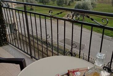 مبيت وإفطار Beb Albachiara