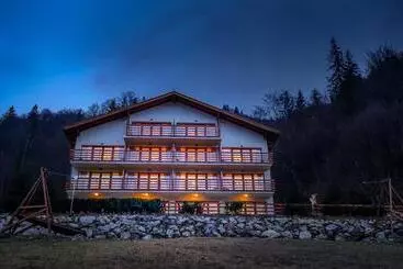 ペンション Panorama Pietrei Craiului