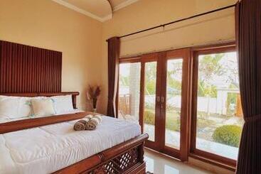 Пансион Sumbul View Surfcamp