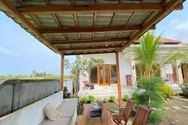 Pensão Sumbul View Surfcamp