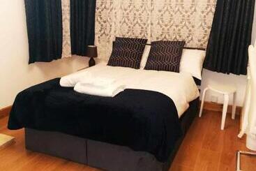 Pensão Uplands Grove Bungalow