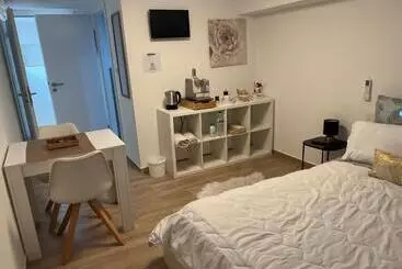 Aamiaismajoitus (B&B) Maison Les étoiles