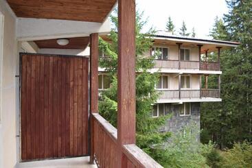 Hotel почивна база орлица