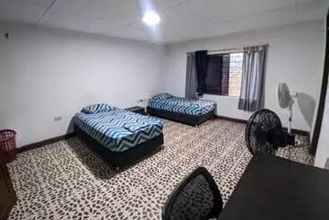 Majatalo Hostal  Ciudad Jardin