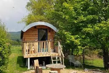 Aamiaismajoitus (B&B) La Roulotte Tiny House Du Mond Idéal