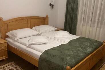 Bed and Breakfast Poiana Soarelui