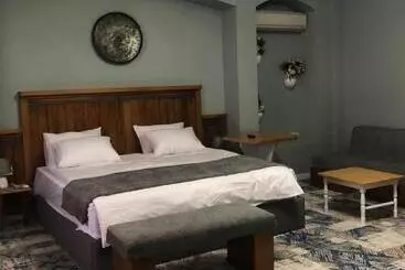 ホテル 4 Rooms