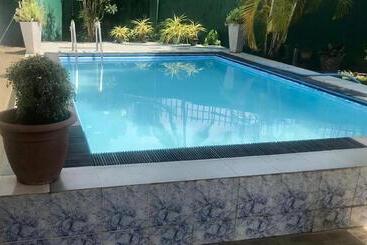 膳宿费 Kingz And Queenz   Negombo