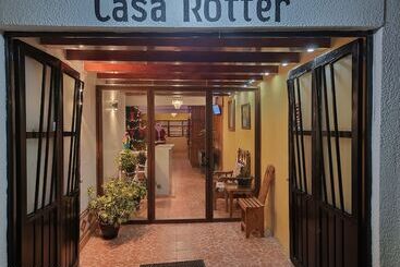 Hotel Oyo Casa Rotter