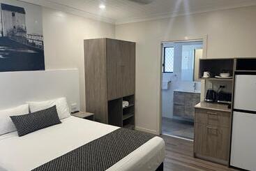 호텔 Lucinda Village