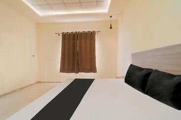 Hotel Oyo Saubhagya Shri Resort