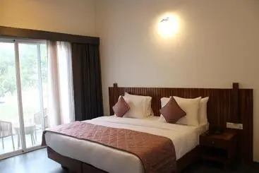 Mango Leaf Lake Resort
