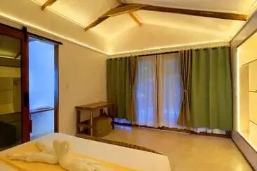 Resort Kawai Duli Bungalows 1