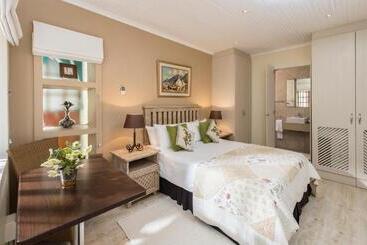 Bed and Breakfast Algoa Guest House Summerstrand