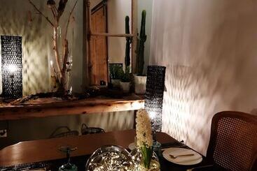 민박 Chambres D´hotes Herbes Folles