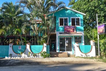 Пансион Tramonto Rojo Santa Teresa Guest House