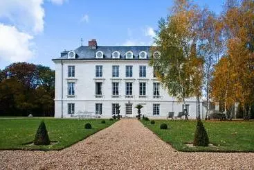 ベッドアンドブレックファースト Château De Paradis