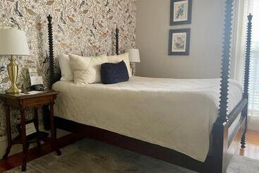 住宿加早餐  Mccall House Boutique