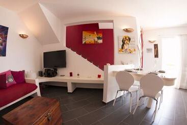 アパートホテル Cala Da Lua