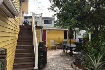 فندق على الطريق The Sea Gypsy Inn