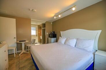 Motelli The White Sands Resort And Spa