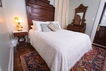 Bed and Breakfast The Guest House At Gulfport Landing