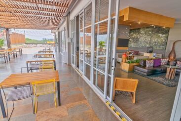 בית מלון כפרי Ghl Style Yopal