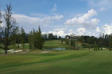 فندق Jynest Midori Green @ Austin Heights Homestay