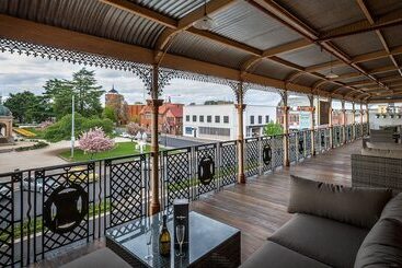 Жильё для туристов Bathurst Royal Apartments