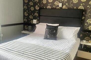 Bed and Breakfast The Holmlea