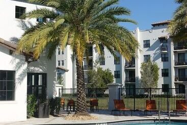 آپارتمان‌های توریست‌ها Doral Apartments By Miami Vacations