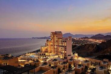 فندق Fairmont Fujairah Beach Resort