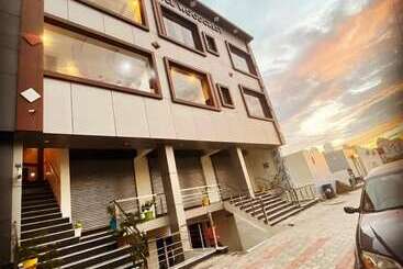 Hotel Western Court Panchkula