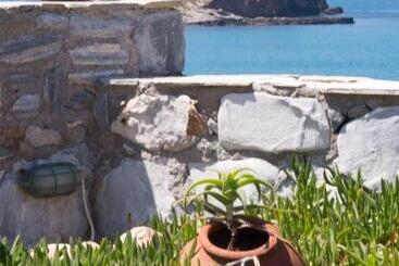 Apartament Iliada Suites  Adults Only