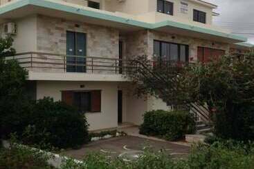 Yiannis Apartments