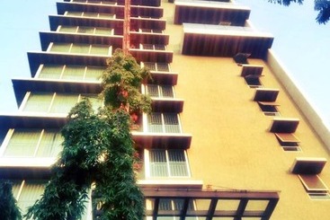 Huoneisto Jassritha Nirvana Residency