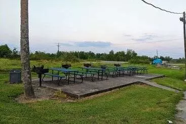 モーテル Lake Houma Inn