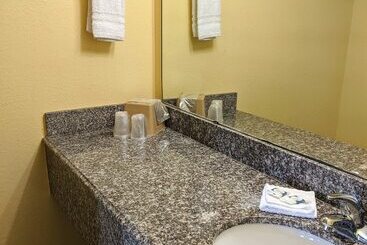 مُتل Lake Houma Inn