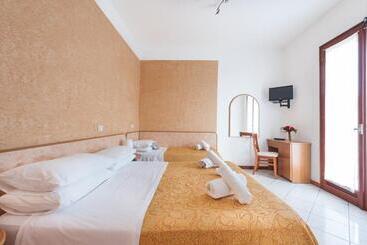 Regina Hotel E Ristorante