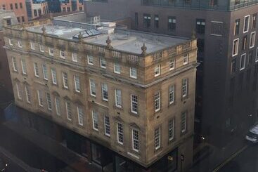 آپارتمان Plummer House