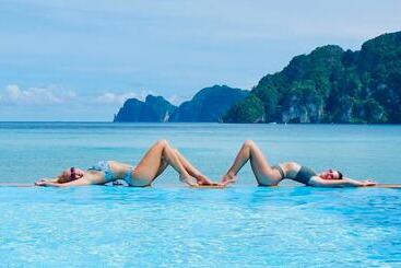 Phi Phi Don Chukit Resort