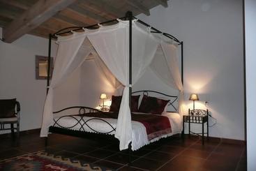 فندق Cortijo Puerto El Peral