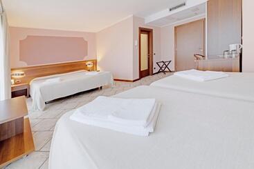 בית מלון כפרי Grotto Bagat