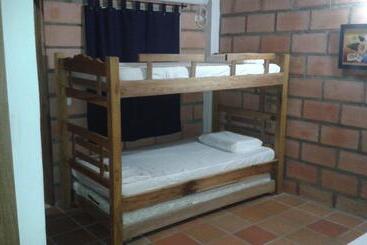 هتل Pizzeria Opera Tolú