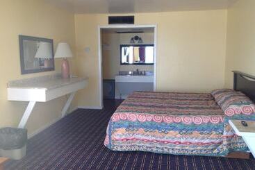 בית מלון כפרי Sea Shell Inn On The Beach