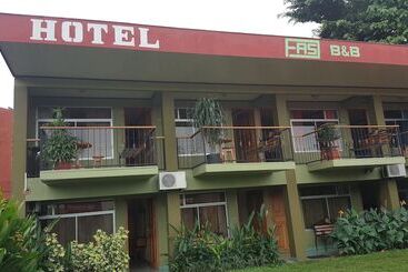 בית מלון כפרי Fas B&b